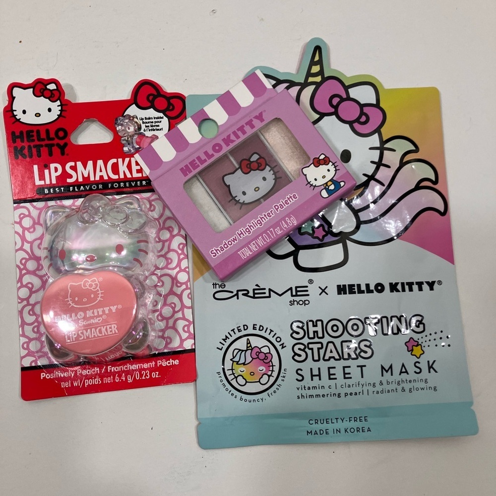 Hello Kitty Cosmetics/Mask - Picture 7 of 11